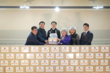 성북구, 석관동 맑은샘광천교회 김장김치 300박스 전달 받아