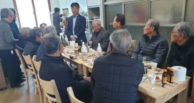 합천군 야로면장, 경로당 어르신들과 소통하는 시간 가져