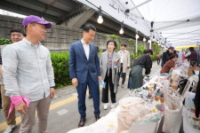 이승로 성북구청장, 장애인의 날 지역축제장 찾아