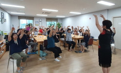 안산시 백운동 행정복지센터, 두근두근 체조교실 진행