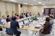 우승희 영암군수, 목요대화로 읍·면지사협 위원과 소통