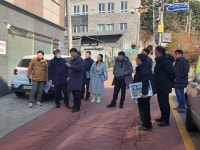용인특례시의회 김병민 의원,  마성초등학교 소방차 진입로 현장 점검