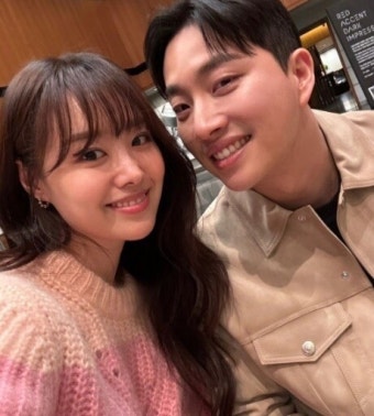 송지은 '실제 모습은?'... 온라인 뜨겁게 달군 한 장의 사진 '관심 급부상'