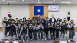 강북구의회, 강북중학교 학생들 의회 견학 방문