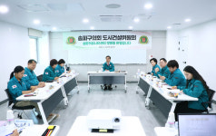 송파구의회 도시건설위원회, 송파커뮤니티센터·태양광 스마트쉼터 점검