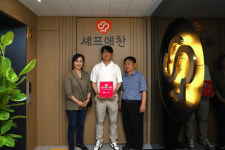 셰프애찬, 동구食도락 청년 나눔냉장고 현판식 열고 지역 청년 지원 나서