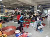 “산뜻해진 어물전동으로 오세요”...해남군 해남읍5일시장 새단장