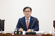 서울강동우체국 구내식당운영위원장 | 제갑섭 강동구의회 운영위원장 대표발의 조례안 원안 가결