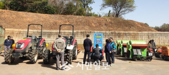 광주농업기술센터, 트랙터 등 불용 농기계 현장 경매