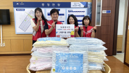 시흥시 정왕1동 넝쿨봉사단, 냉감이불 후원하며 건강한 여름 응원
