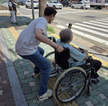 폭염 속 노인 구조 ··· 작은 선행에 군포시 훈훈