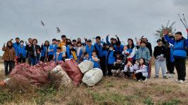 화성특례시,  가족봉사단 함께하는 자원순환실천 연안정화활동 운영