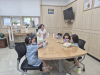 합천군 청덕초등학교 유치원생, “청덕면사무소에 견학 왔어요!”