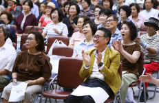 송파구의회, 광복 81주년 기념 구민 합창단 찾아 응원