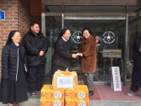 우미리 복지여성실장, 설 맞아 가평꽃동네 위문해...