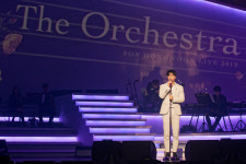 하이라이트 손동운, 라이트 향한 애정과 섬세한 배려로 꽉 채운 콘서트