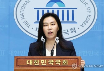 이재명 대통령실 대변인에 강유정