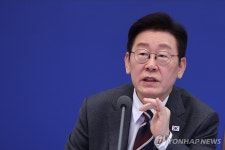 이 대통령, 'KBS이사 7인 임명 취소' 항소포기서 제출
