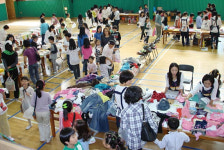 거제 제산초등학교 알뜰 바자회 개최