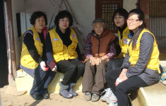 하청면 적십자봉사회 ‘사랑의 땔감’ 나누기