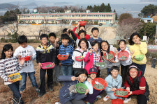 거제 사등초 텃밭가꾸고 쑥캐며 봄 맞이