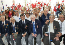 세라젬, 의료기기 지원 캠페인 진행