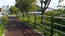 “자전거는 춘천에서!” 자전거도로 개통에 자전거전용 주차장 닭갈비집까지