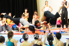 포토 잘 보고 따라 해 보세요