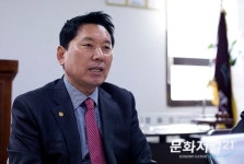 100원짜리 계란까지 잠식한 풀무원·CJ·오뚜기, 영세 계란 유통인들 뿔났다