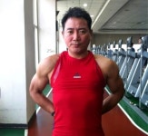 몸짱이 된 개그맨 이봉원, 반전 근육 사진 공개