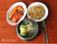 북한산 성곽에서 내 마음을 치유하는 삼계탕 한 그릇 뚝딱