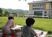 “제1회 전국학생 사생대회…호국인물을 그려요”