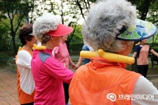 배꼽힐링하는 서원공원 오시면 매일 보약 드시는 겁니다!