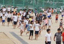 [뇌교육현장속으로] 맨발걷기로 뇌활용 행복교육 만들어요!