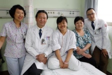 다시 수술해주겠다 15년전 약속 지킨 동산병원