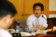 게이트볼장 시설공사 공모해야