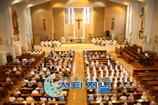 천주교 “쇠고기수입·대운하 전면 백지화하라”