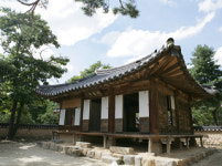 동춘당 광장존치 찬반의견 팽팽