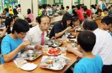 밥상머리교육! 이제 학교급식입니다!!!