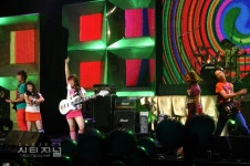 한국 밴드계의 돌풍을 일으킨 파란별, 이젠 요코하마다.