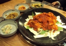 고객들이 즐겨 찾는 이유 있네! 특별한 두루치기전문점