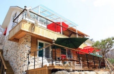 복잡한 도시를 떠나 머무는 곳 더플라워펜션