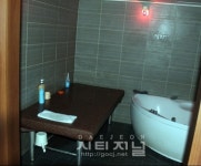 모텔 안마시술소에서 1200명 성매매