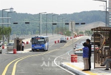 버스전용차로 확대도 못하면서 트램 도입에만 열중