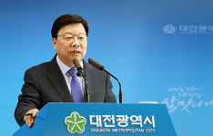 대전 현대 아웃렛 현지 법인 설립 언제까지 검토만