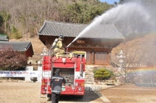 양산소방서, 신흥사 목조문화재 합동 소방훈련 실시