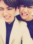 I NEED U 방탄소년단 멤버 뷔, 엑소 백현과 닮은꼴 인증샷 마치 형제같아
