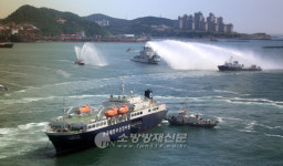 부산 해상서 420여 명 동원된 대규모 인명구조 훈련