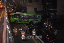 마포구 성산동 마을버스 추락 사고