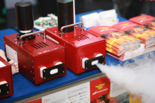 [2016 소방박람회 핫 아이템] 119재난안전교육진흥원, 소방교육은 초소형 연기발생기로 OK!